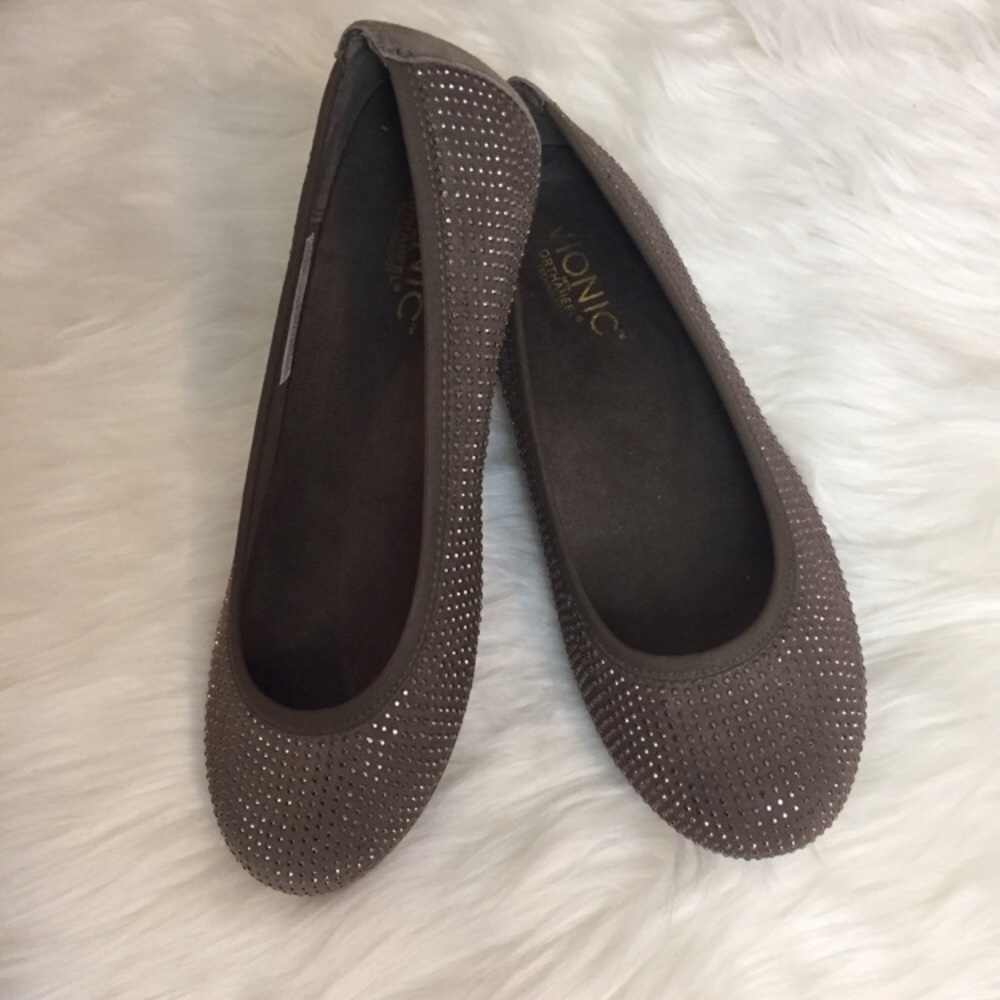 {✨ MAKE OFFER ✨ VIONIC} NWOB SPARK WILLOW TAUPE ORTHO FLA… - Picture 2 of 9